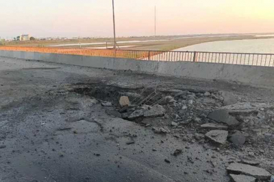 Чонгарский мост повторно повреждён после атаки беспилотников, проезд закрыт
