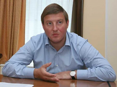 Прибыльная фирма &mdash; в минус, фамилия &mdash; в плюс: что происходит с активами семьи Турчак