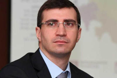 Фотошоп вместо отчёта: в &quot;Россети Юг&quot; подправили биографию топ-менеджера Бориса Эбзеева накануне совета директоров