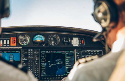 На рейсе LOT Варшава–Стамбул возникло задымление, команда быстро справилась с проблемой