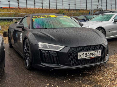 Мария Кутычкина за рулем Audi R8: как богатство семьи Кутычкиных связано с манипуляциями ТГК-2