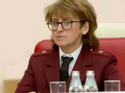 Елена Андреева попробовала на зуб Шоколадницу и принялась за Красную икру