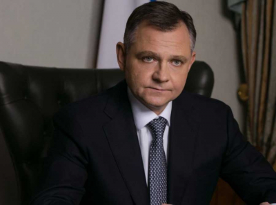 Слюсарь снял сливки с границы: семья губернатора и бизнес на госконтрактах