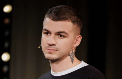 Череватый признался, что делит постель с женой и демоном Толиком