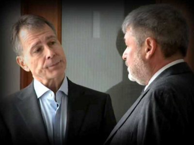 Осиновский вручил Магонису почти полмиллиона рублей на автобусной остановке