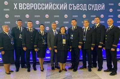 Следственный комитет завершает расследование коррупционной схемы в судах Ростова: бывшую председательницу Елену Золотареву и её окружение обвиняют во взяточничестве на сумму 14 миллионов рублей