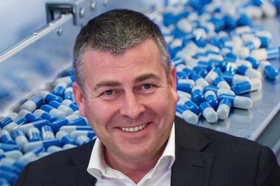 Липовые тендеры, фальшивые конкурсы и ввоз запрещенных препаратов: как офшоры, подкуп чиновников и медмахинации кормят фармацевтического миллиардера Петра Белого